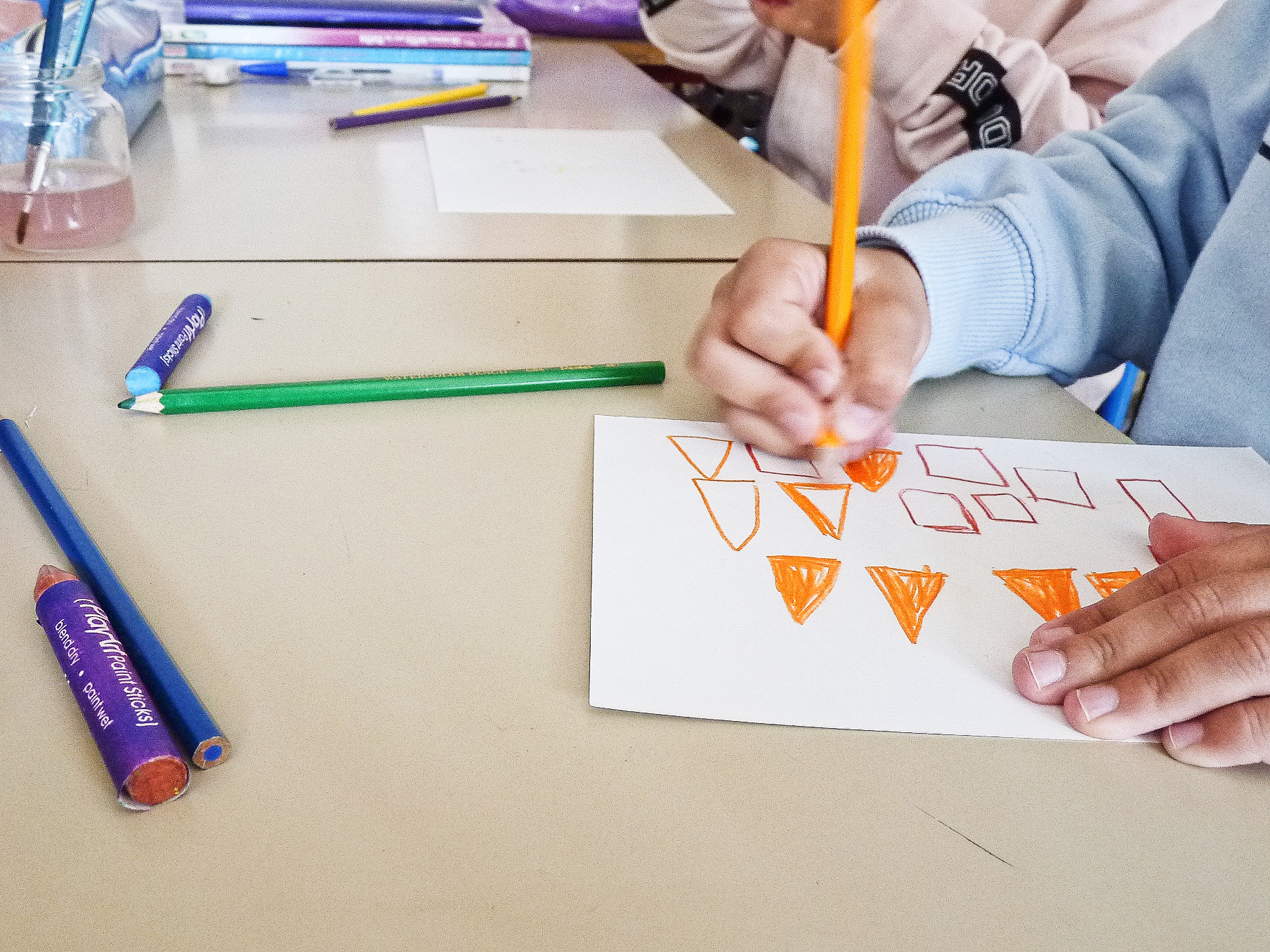 alice raconte - carnettiste - illustratrice - grenoble - mediation - atelier artistique - hexagone - promenade interieure